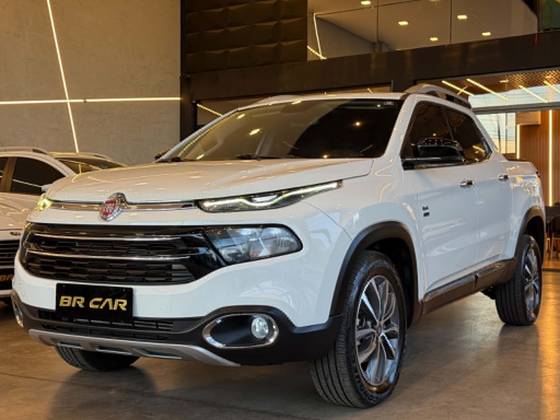 FIAT TORO 2.0 16V TURBO DIESEL VOLCANO 4WD AT9 FIAT TORO 2.0 16V TURBO DIESEL VOLCANO 4WD AT9